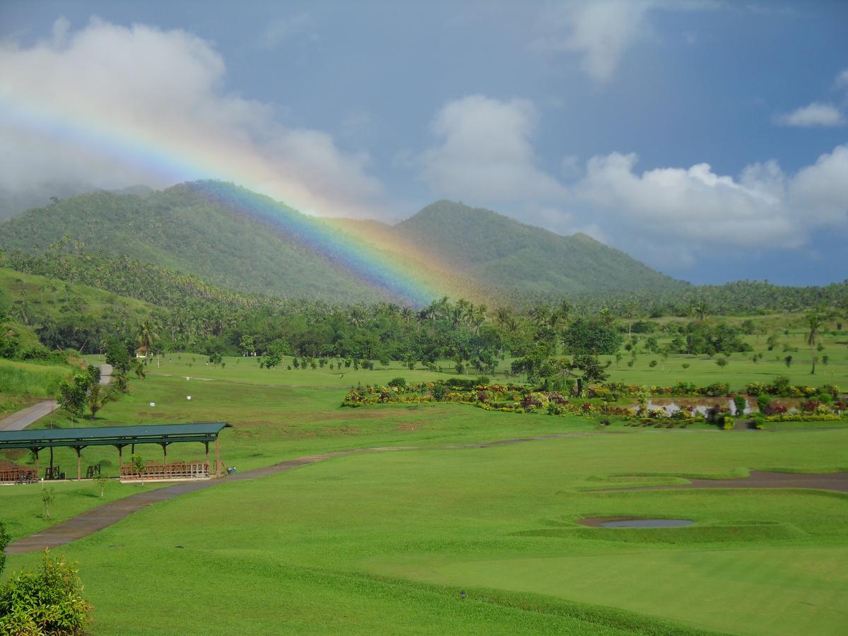 Acacio Golf Hotel Tacloban Buitenkant foto