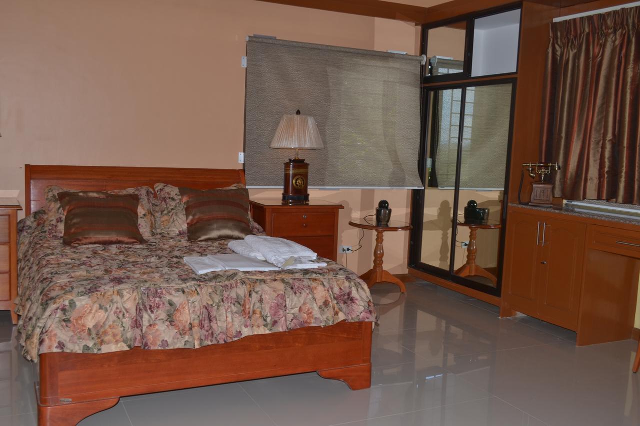 Acacio Golf Hotel Tacloban Buitenkant foto